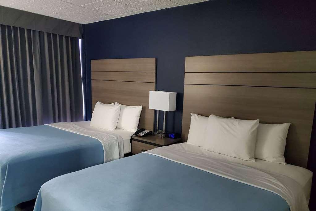 Baymont By Wyndham Laredo Hotel Quarto foto